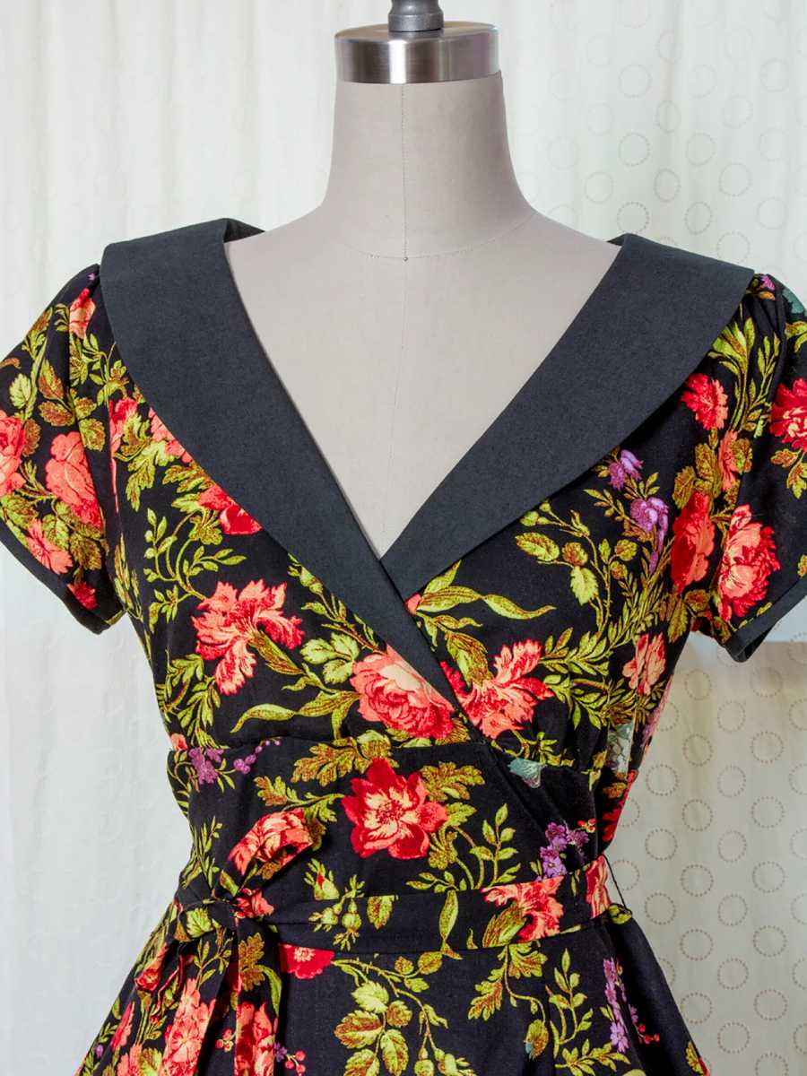Heart of Haute Kleid Darla Regency Floral