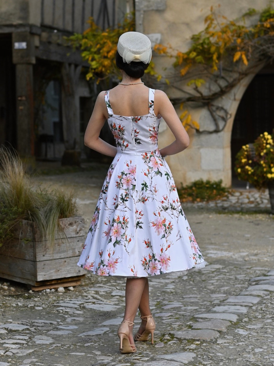 Hearts and Roses Kleid Spring Petal Swing Dress creme
