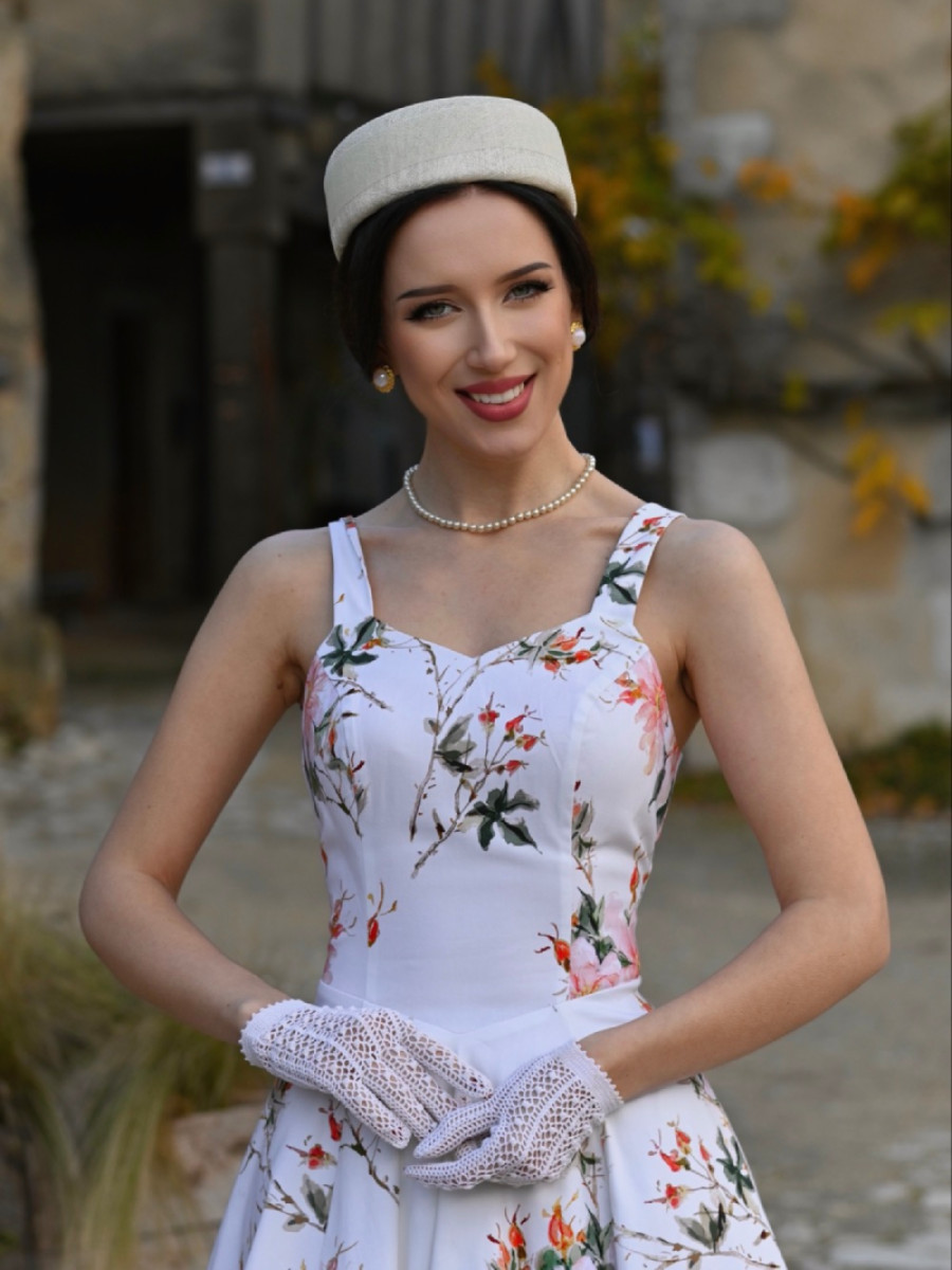 Hearts and Roses Kleid Spring Petal Swing Dress creme